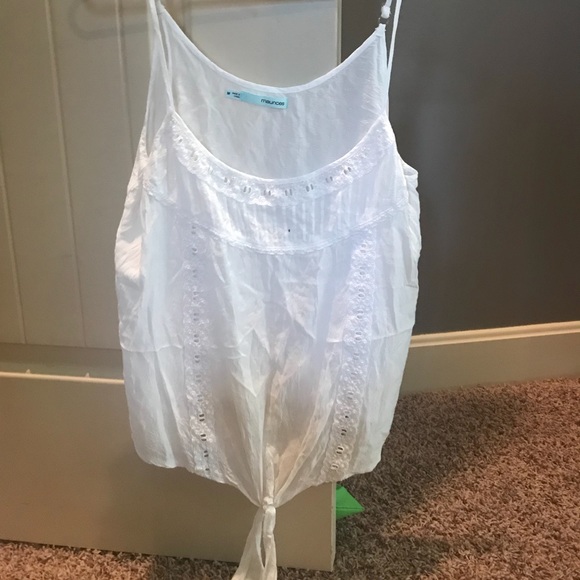 Womens tops - Picture 2 of 6